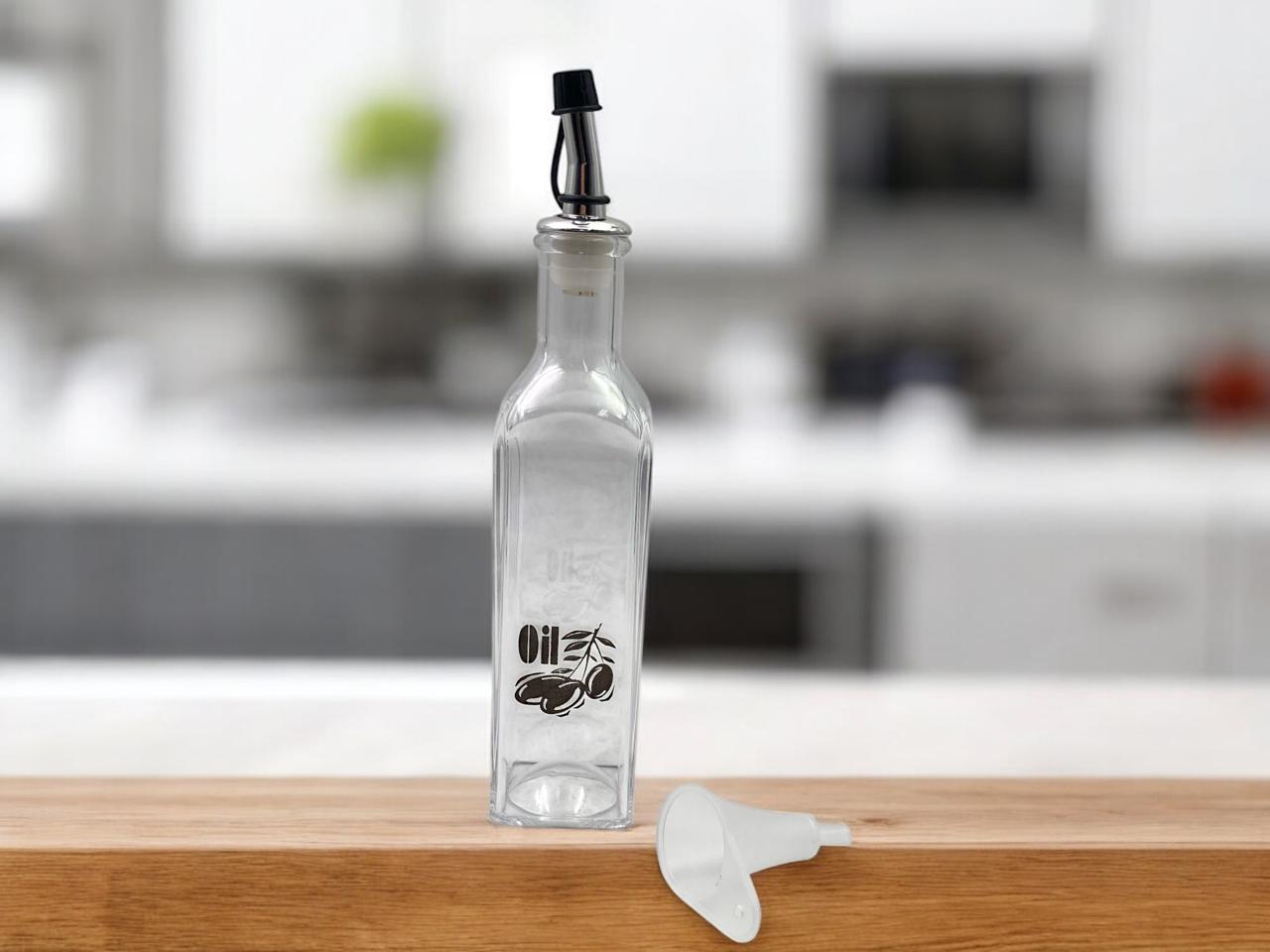 High Quality Acrylic Square Oil Bottle with Chromed Pour