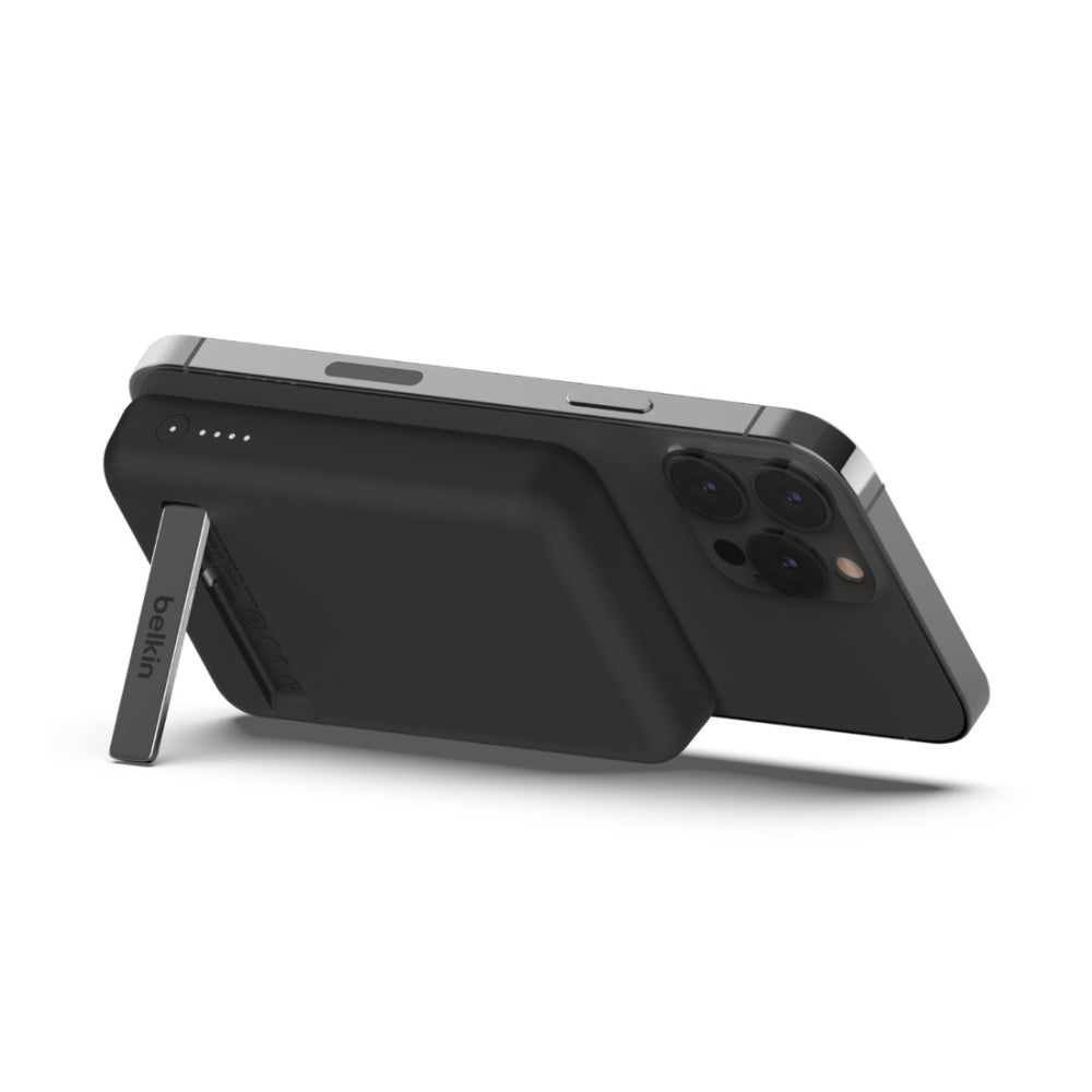 Belkin BoostCharge Magnetic Wireless Power Bank 5K with Stand