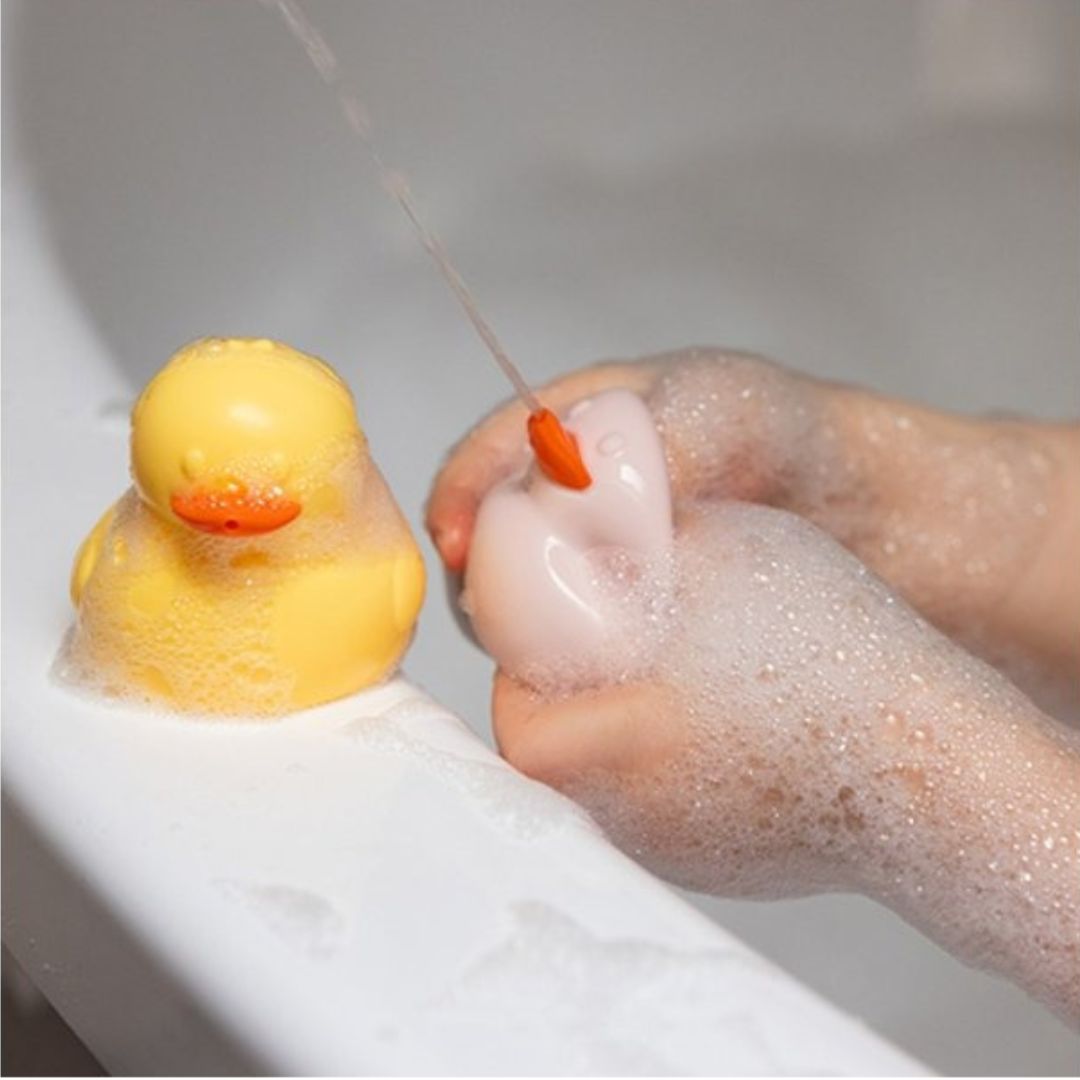 Babyono Silicone Bath Ducks: Hygienic & Splashy Fun