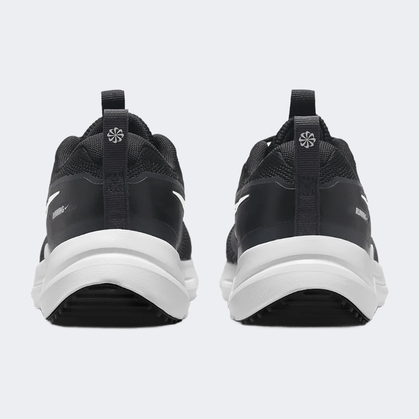Nike Cosmic Gs Boys Running Shoes  Black/White - Medaid International