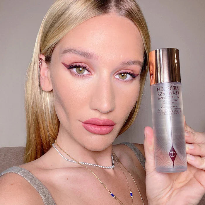 Charlotte Tilbury  Airbrush Flawless Waterproof Setting Spray-Natural finish - Standard size 100ml
