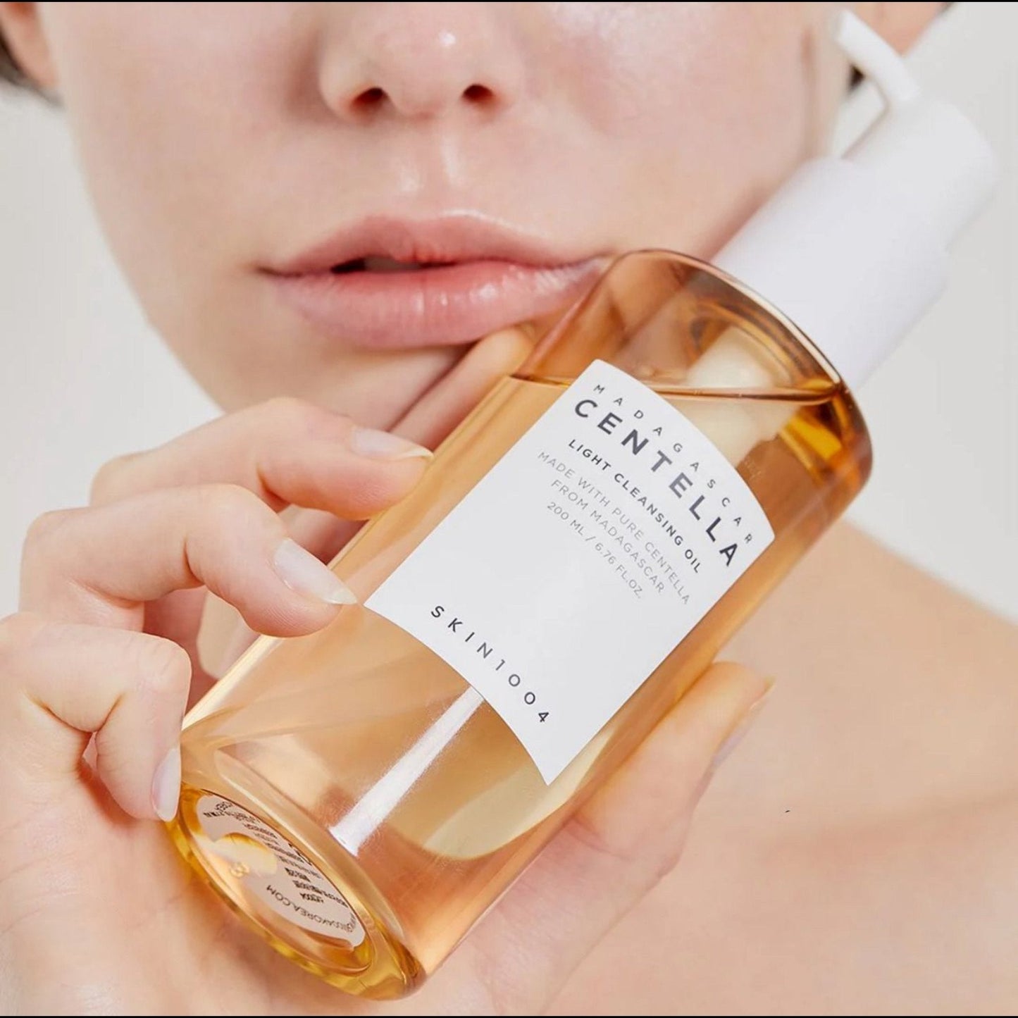 SKIN1004 Madagascar Centella Light Cleansing Oil