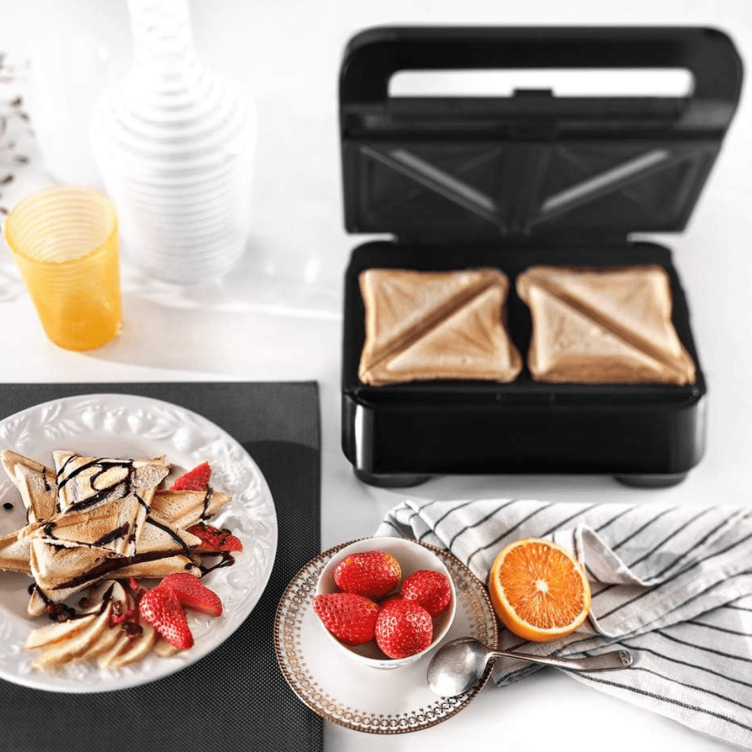 DELONGHI Easy Sandwich Grill ( Open Box , Brand new )