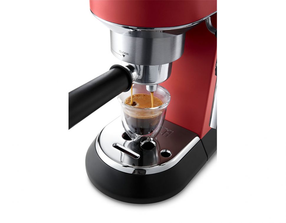 Delonghi Dedica Style Scarlet Red  - Pump Espresso Coffee Machines EC685.R