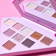 Essence Superman Eyeshadow Palette