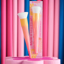 Essence BRUSH IT LIKE IT'S ART make up buffer brush