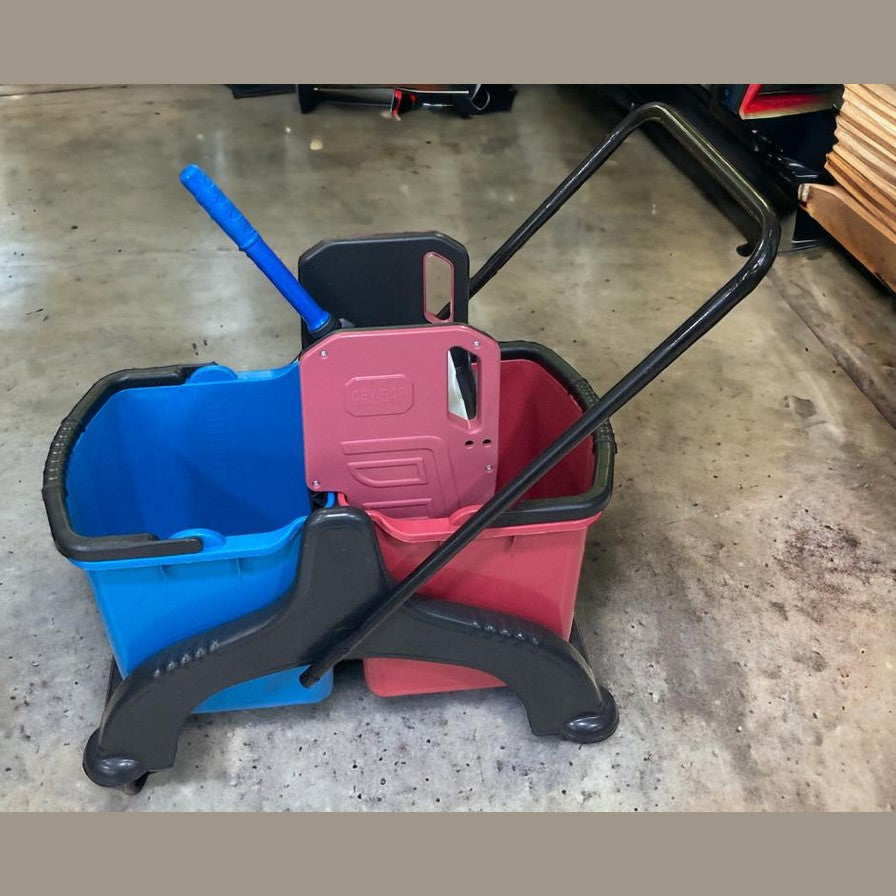 Double Bucker Cleaning Kit with Plastic Wringer