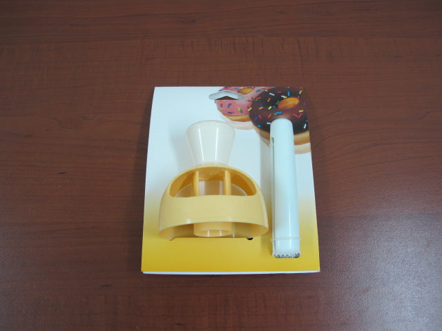 DONUT CUTTER ROUND SHAPE WITH PLUKER