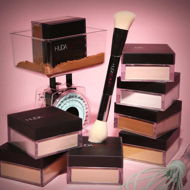 HUDA BEAUTY EASY BAKE LOOSE BAKING & SETTING POWDER (Sugar Cookie) - Medaid