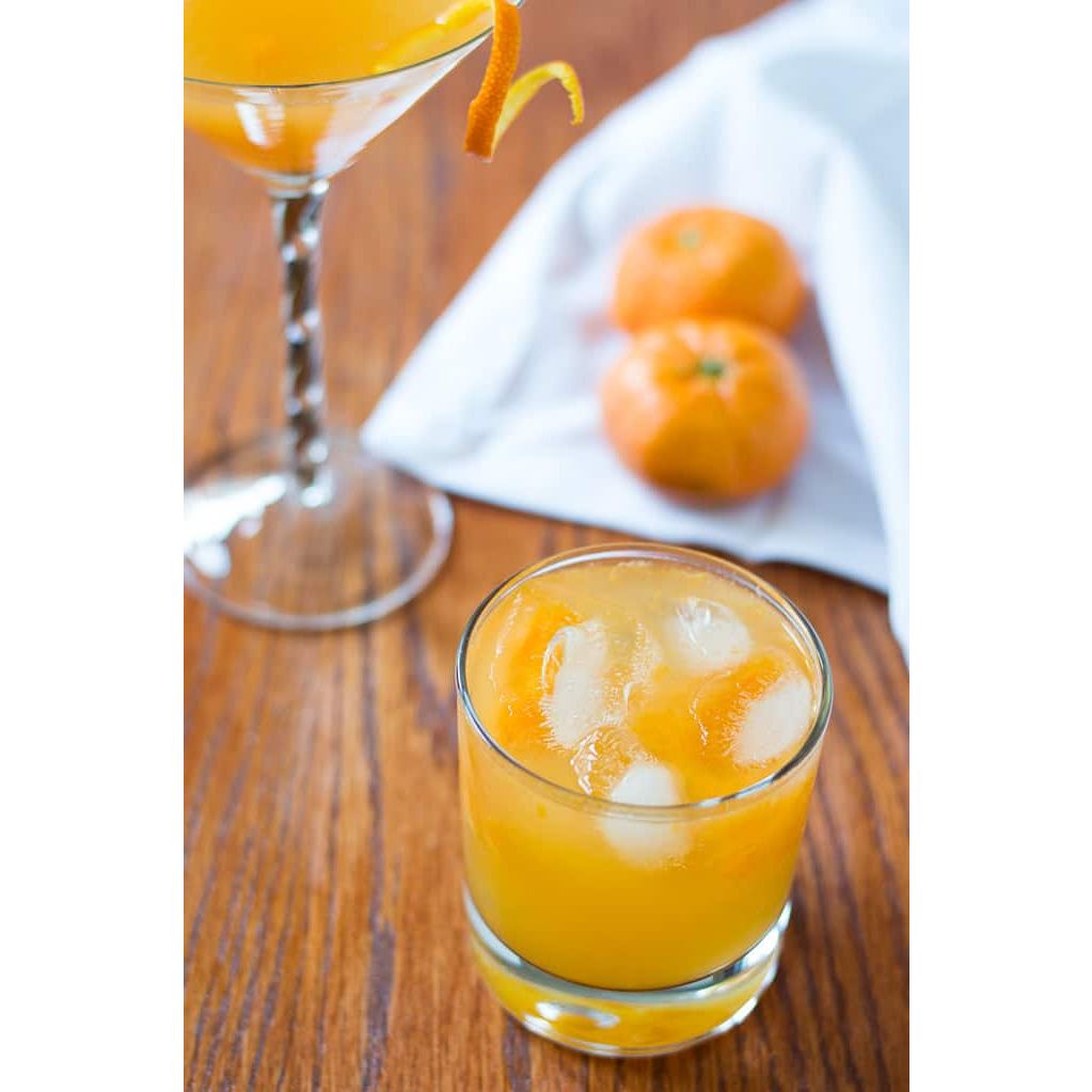 Mandarin Syrup Bottle: Refreshing Flavor Enhancer