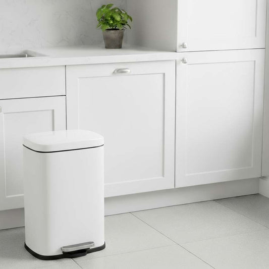 Pedal Bin Studio, Easy-Close, White 30 liters by Wenko -Germany
