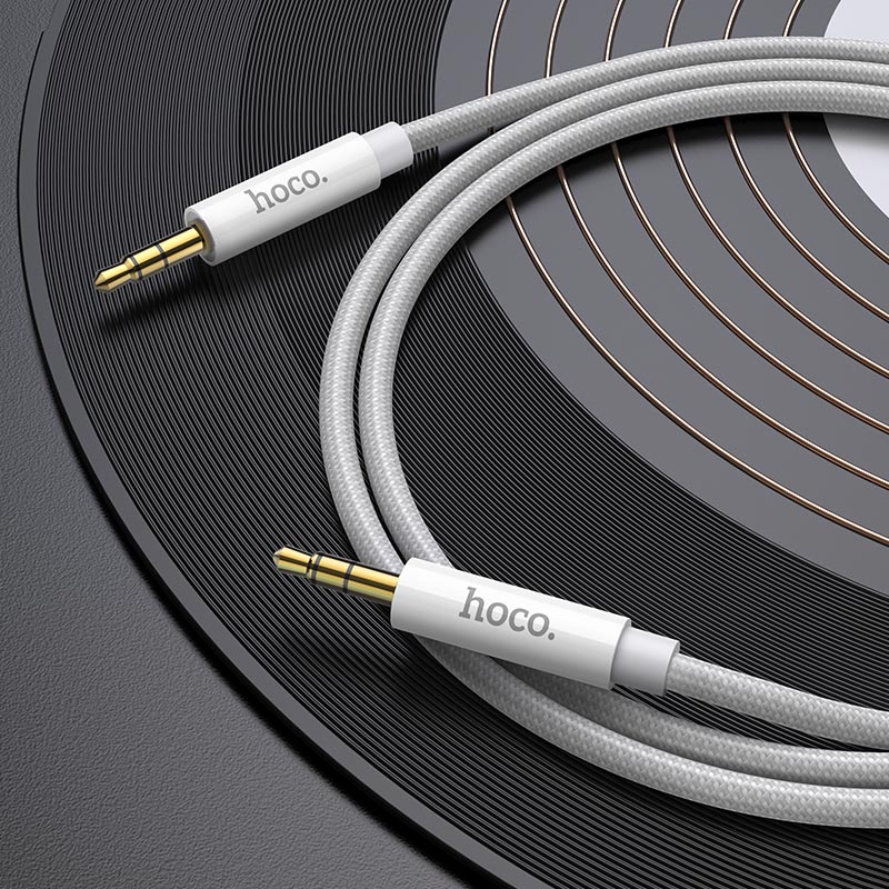 Hoco Aux Audio Cable 1m UPA19