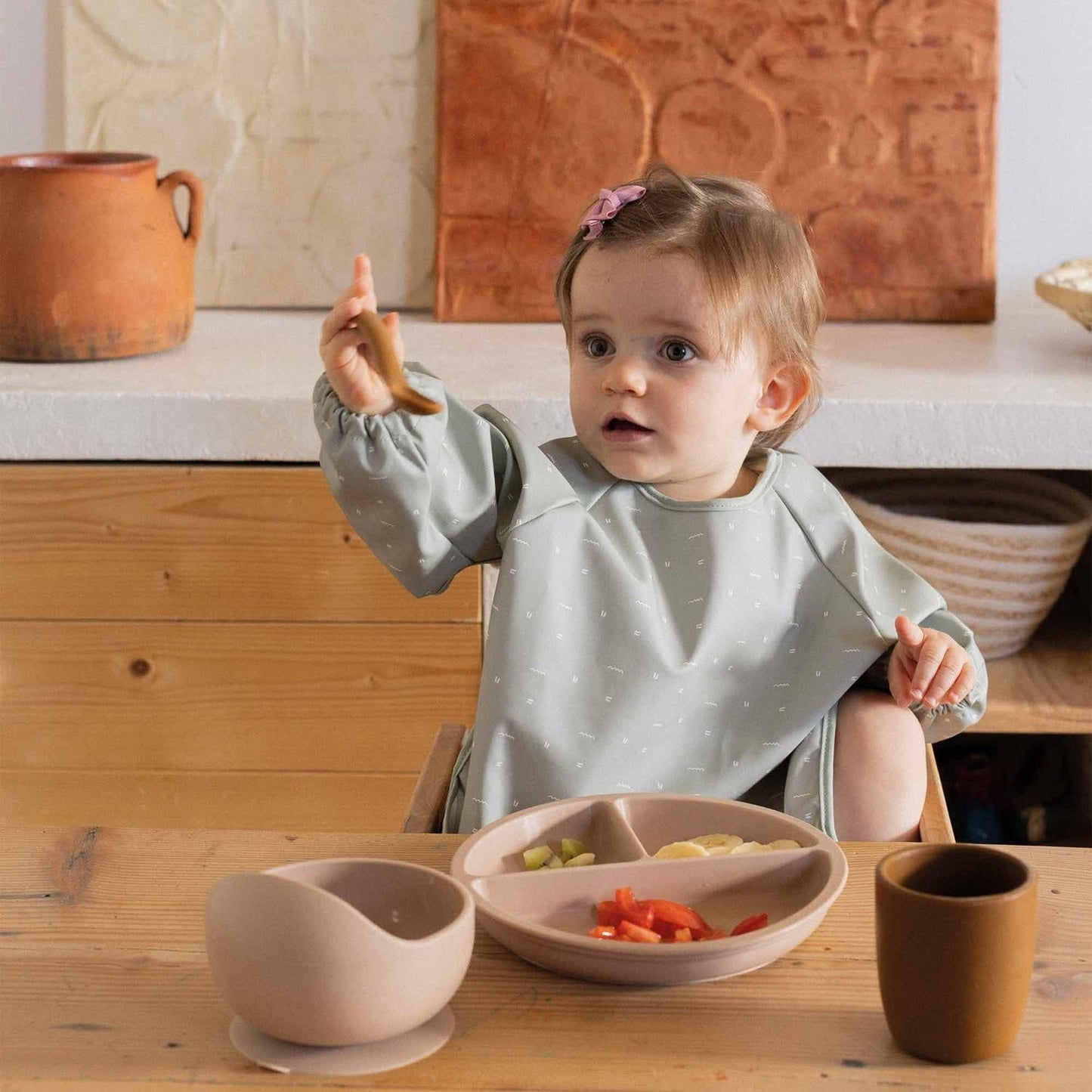 Trois Kilos Sept Long-Sleeved Bib Apron – Olive Green (34x40 cm)