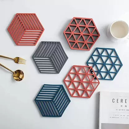 Set of 4 Silicon Heat Pad Hexagon Shape