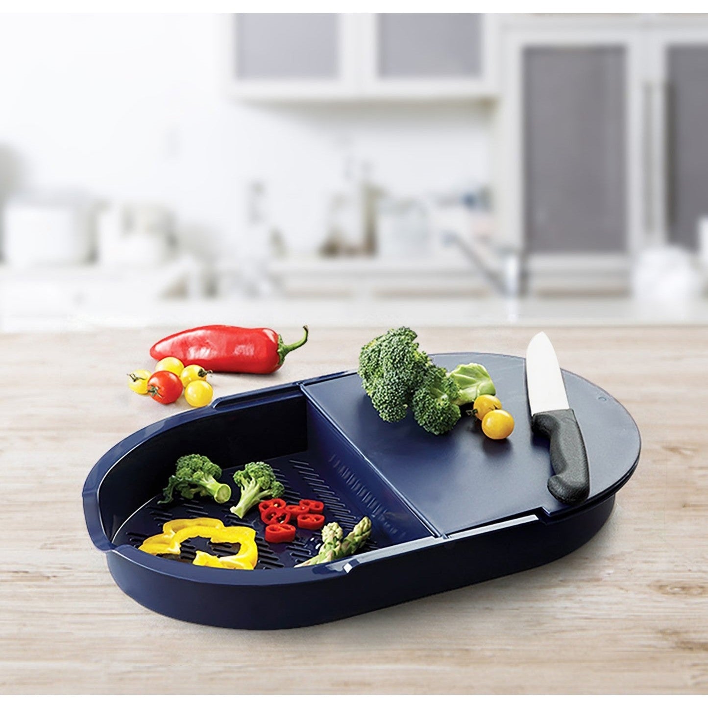Two Chamber Cutting Board