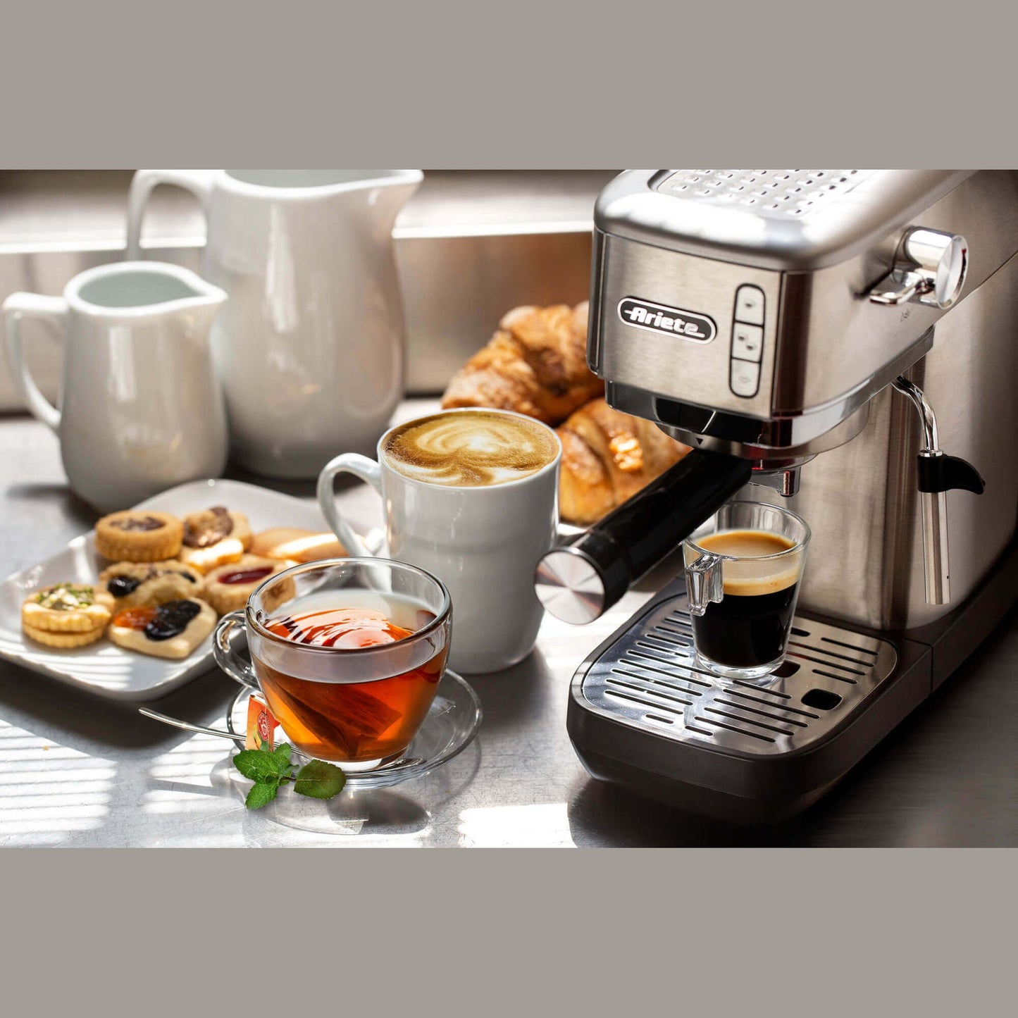 Metal Espresso Machine for Ground Coffee and Pods