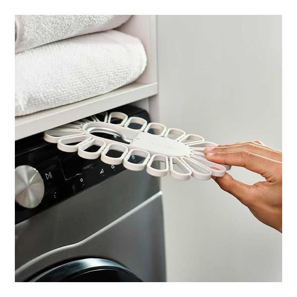 Joseph Joseph, Petal 22-piece Quick-grip Ecru Drying Hanger for Socks and Underwear, 50051