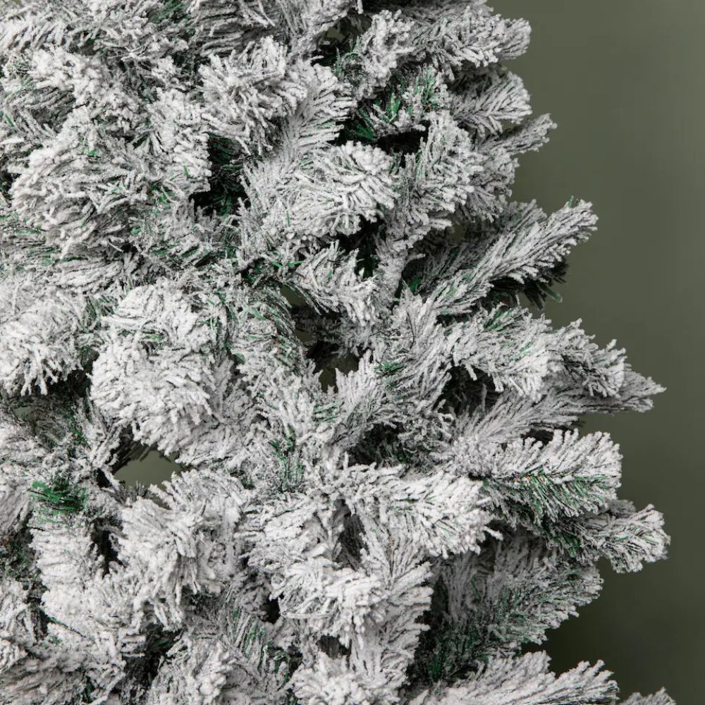 (Net) Christmas Tree With Snow 210cm