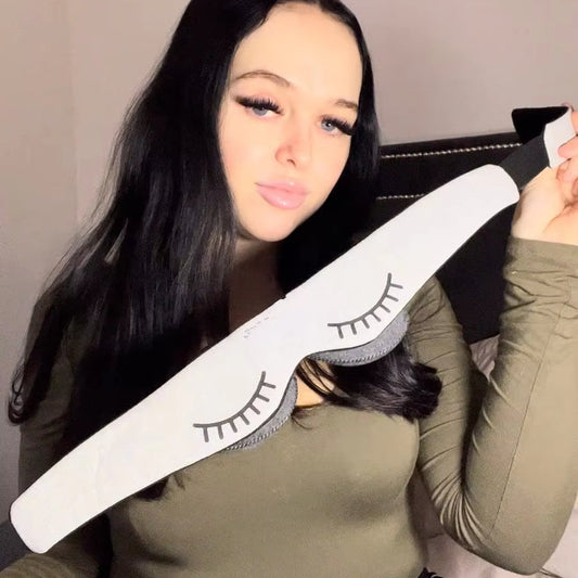 LASH HUGGERS