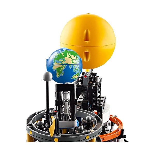 LEGO Technic 42179 Sun Earth Moon Model Playset, Gift for Children from 10 Years, Toy to Represent The Solar System, Let Boys and Girls Play Imaginatively and Independently