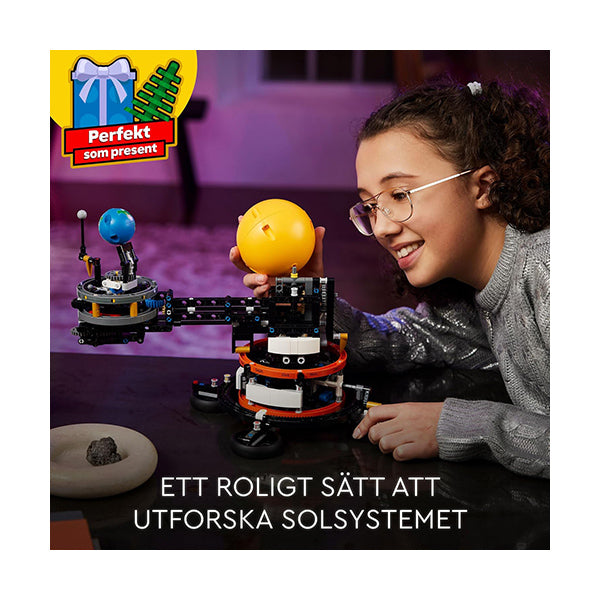 LEGO Technic 42179 Sun Earth Moon Model Playset, Gift for Children from 10 Years, Toy to Represent The Solar System, Let Boys and Girls Play Imaginatively and Independently