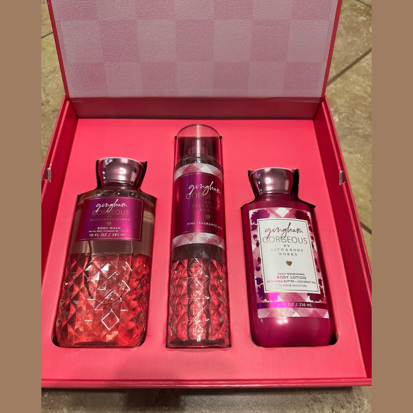 bath and Body works Set of GINGHAM GORGEOUS 3 pcs
