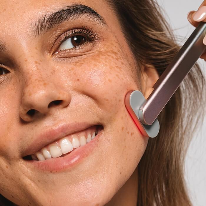 Radiant Renewal Skincare Wand with Red Light Therapy