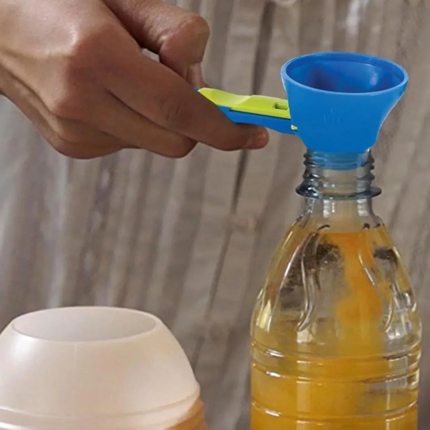 Baby Milk Funnel Scoop (2 Pieces)