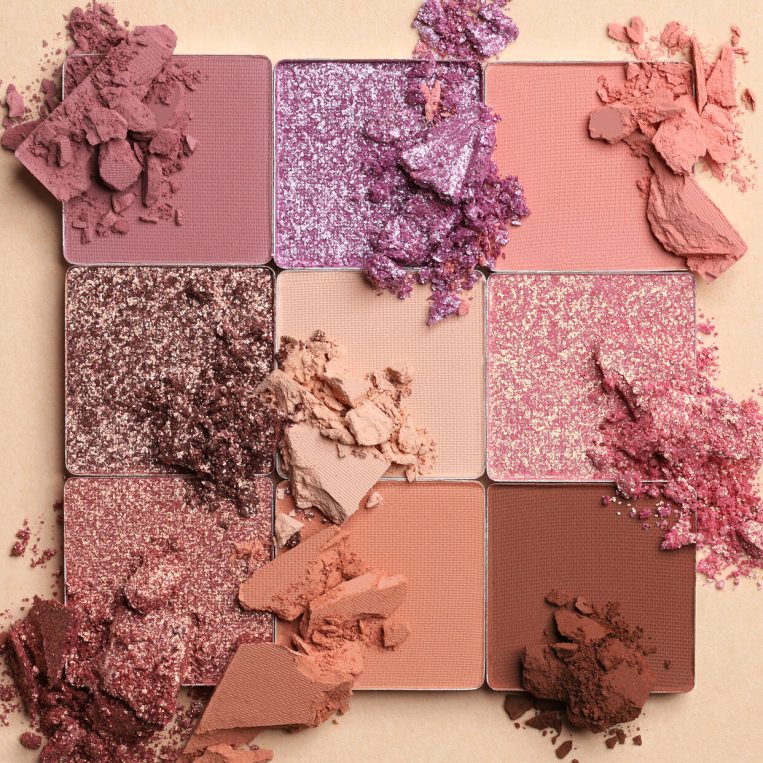 HUDA BEATY NUDE LIGHT EYESHADOW PALETTE