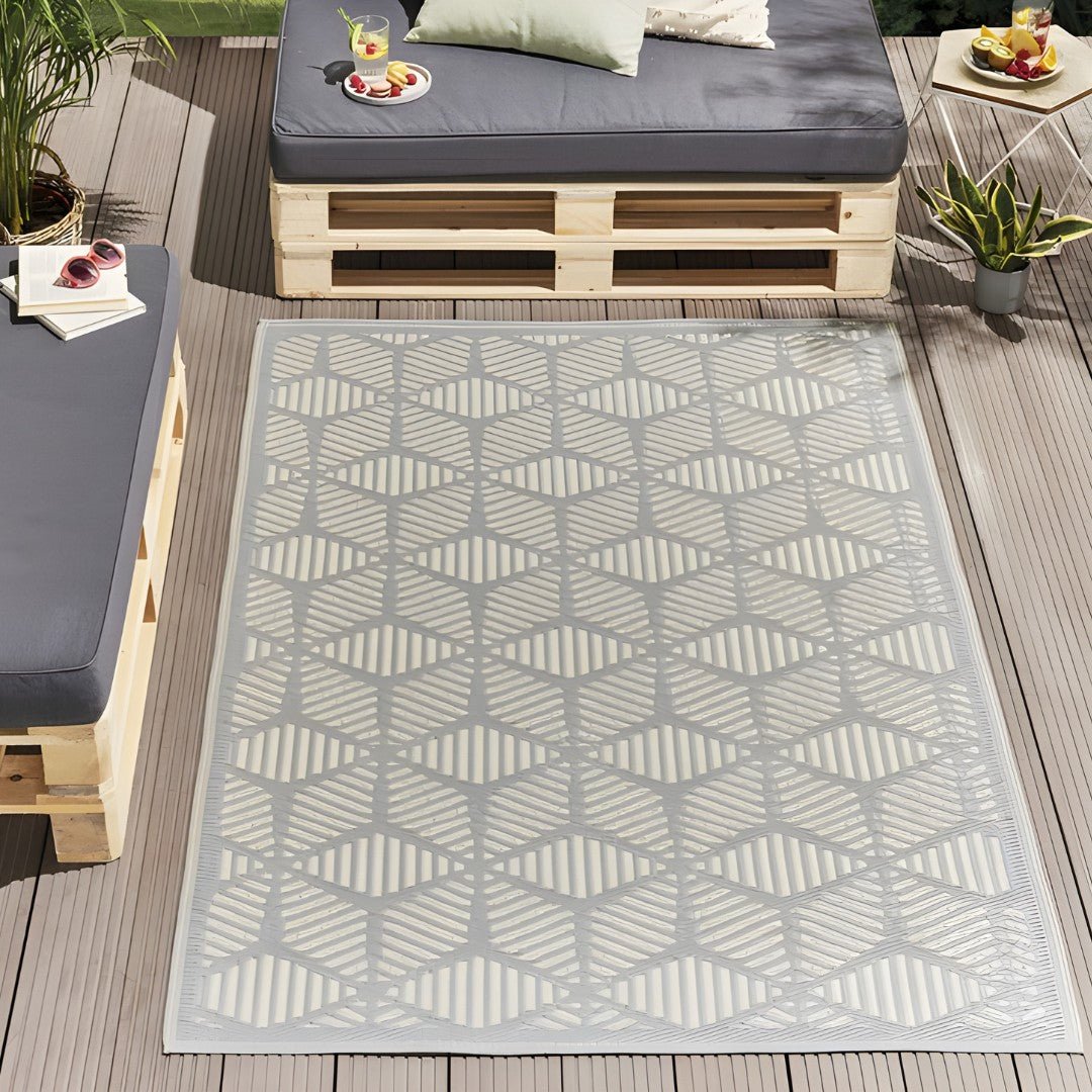 Reversible Outdoor Rug – 120x180 cm – Weather-Resistant & Lightweight