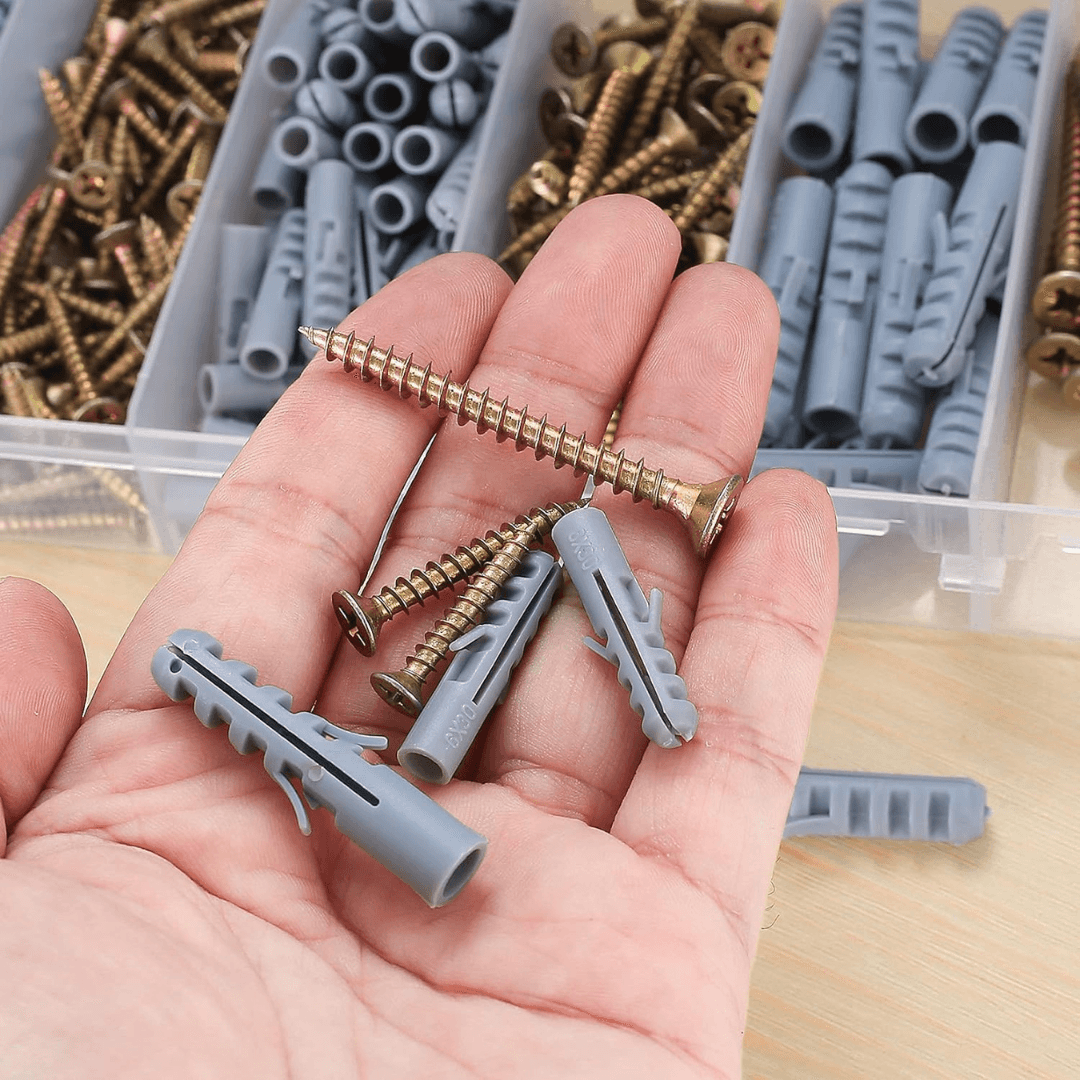Parkside Assorted Chipboard Screws & Wall Plugs Set – 173 Pieces