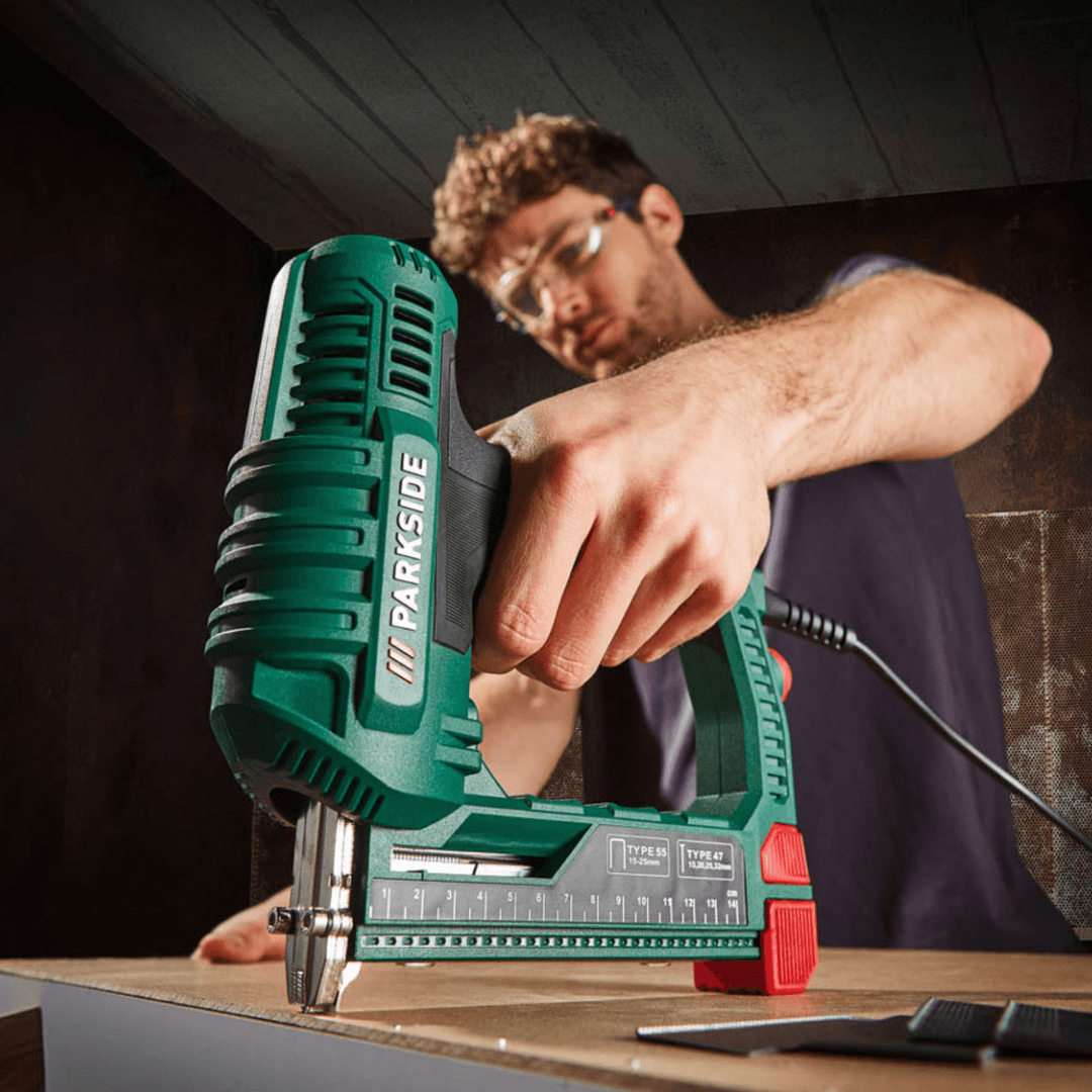 PARKSIDE ELECTRIC NAILER/STAPLER PET 25 C3