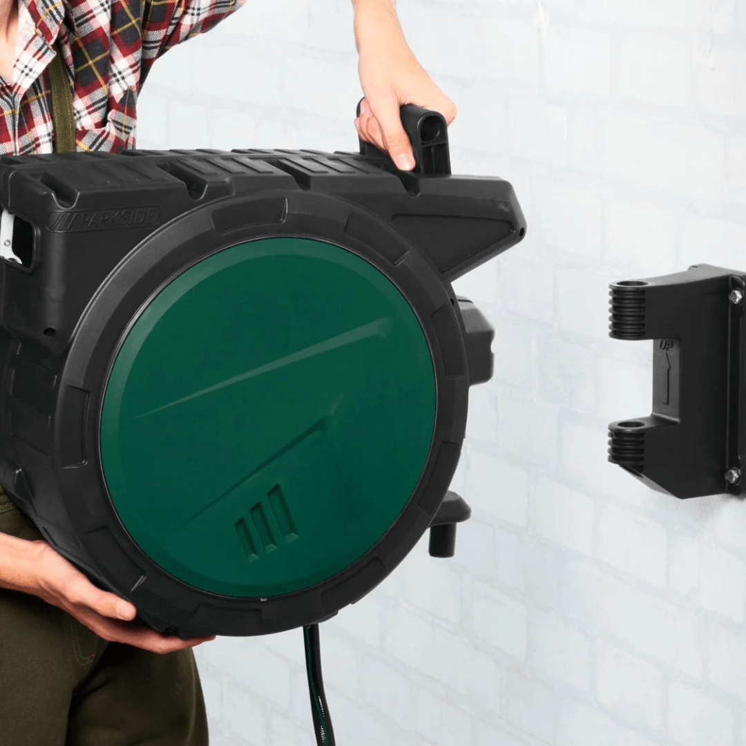 PARKSIDE GARDEN HOSE BOX WITH WALL MOUNT