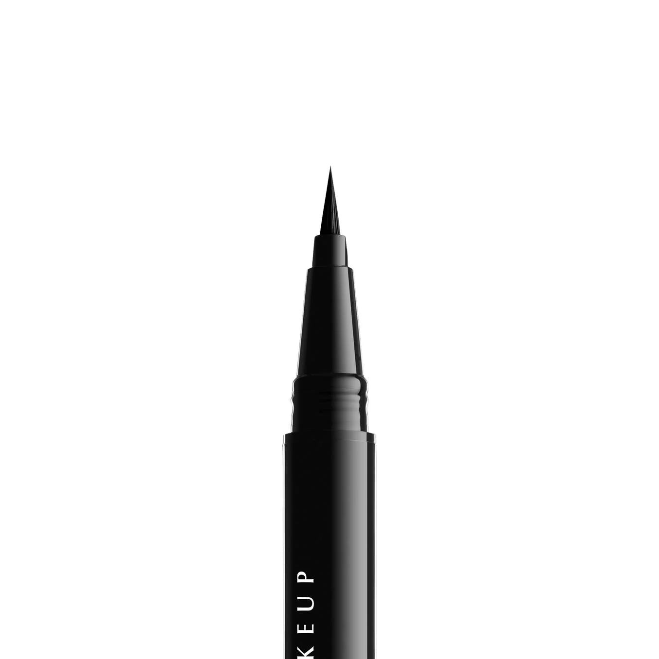 NYX LIFT & SNATCH! BROW TINT PEN
Micro-brush tinted eyebrow pen - BLACK