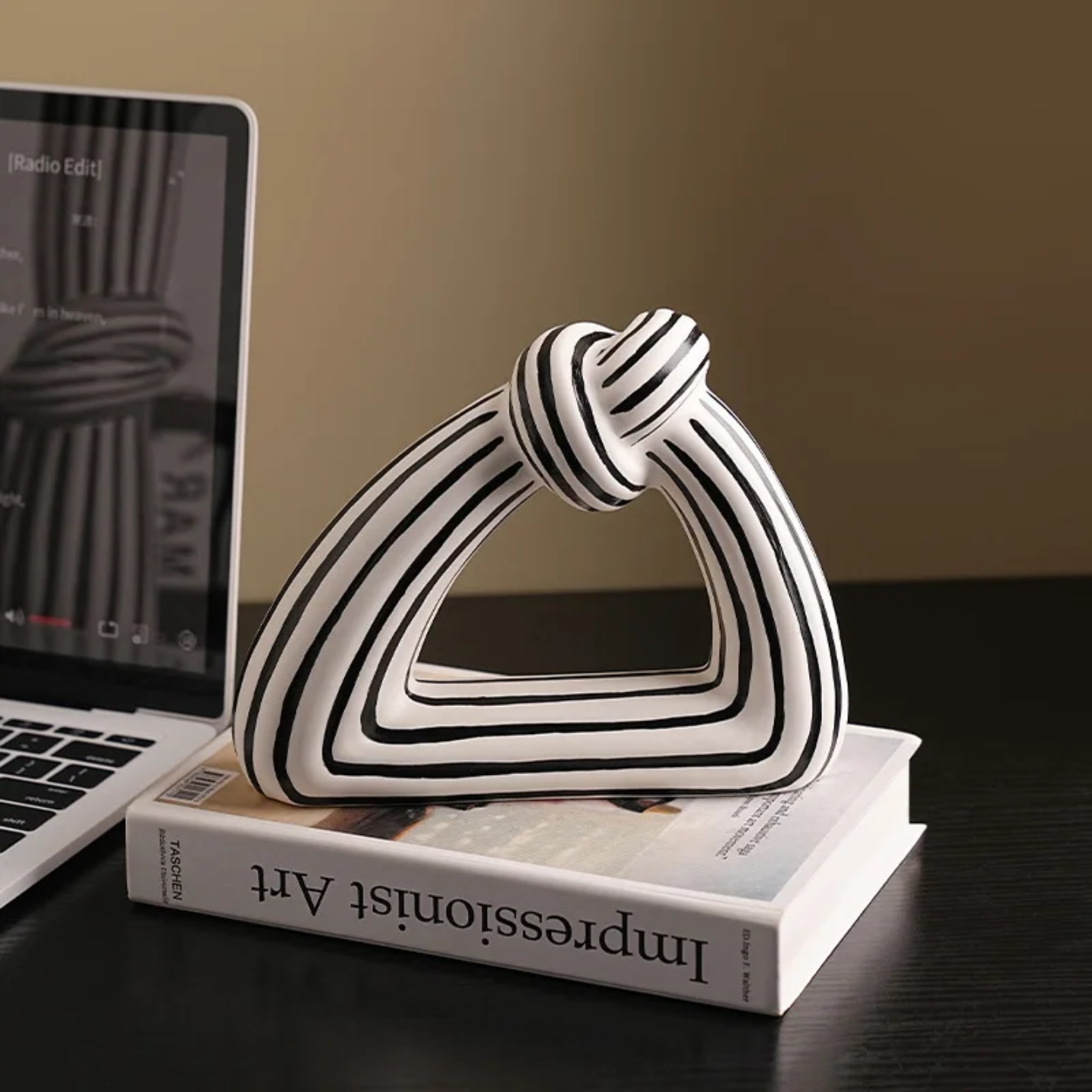 STRIPED KNOT ORNAMENT