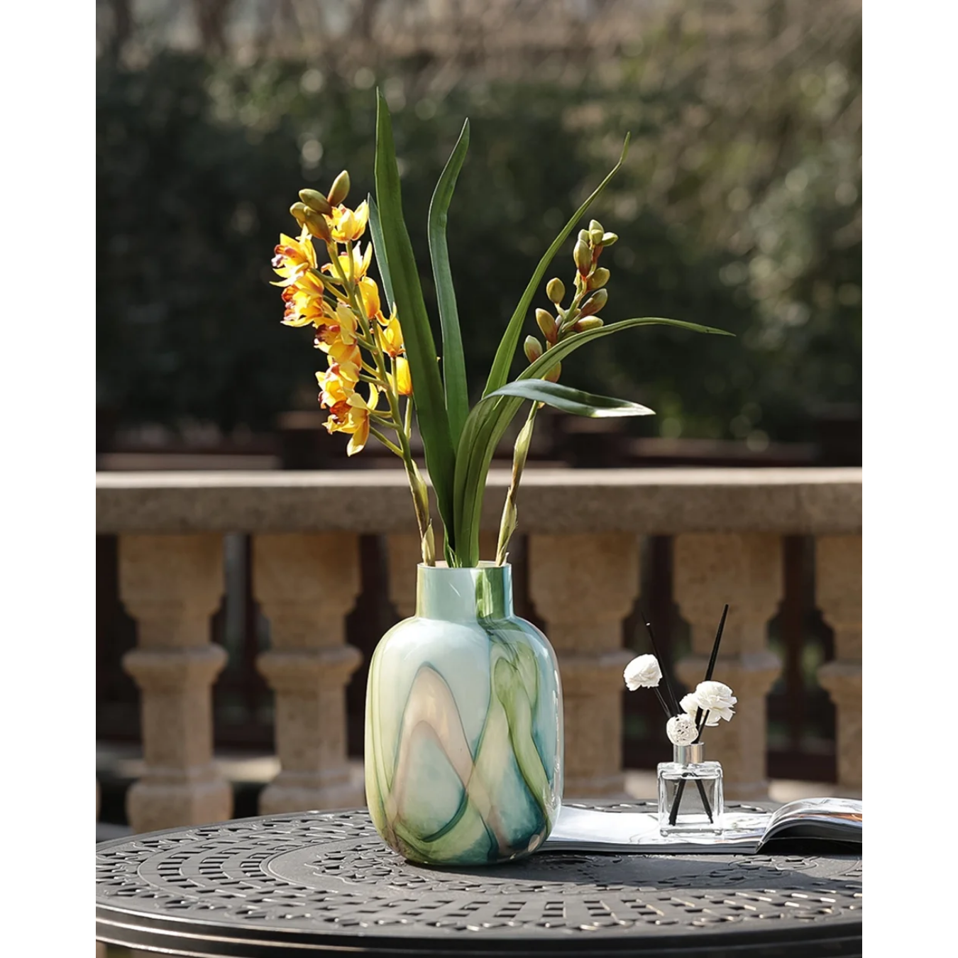 LARGE GLASS VASE