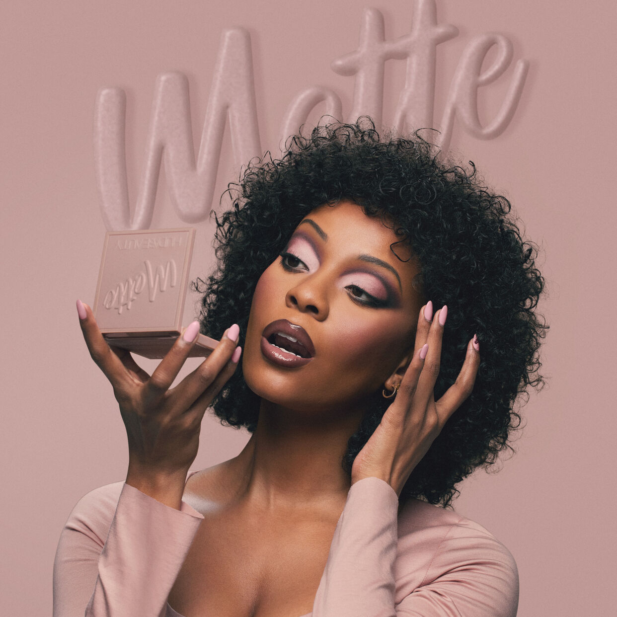 Huda Beauty Matte Obsessions Eyeshadow Palette