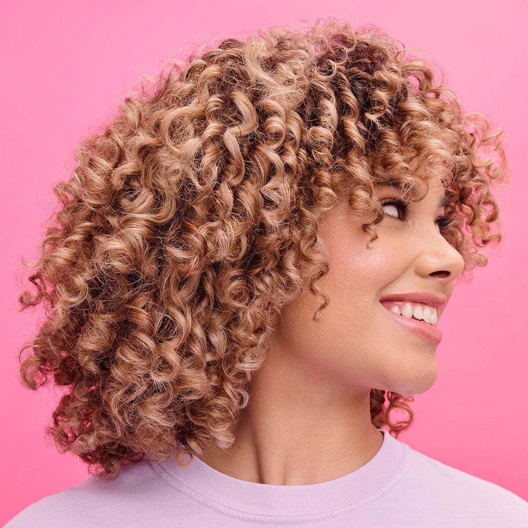 NOT YOUR MOTHER'S Curl Talk
Leave-In Conditioner
Detangling -177ml
