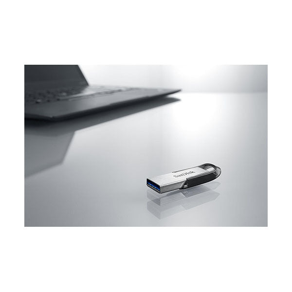 SanDisk 32GB Ultra Flair USB 3.0 Flash Drive - SDCZ73-032G-G46