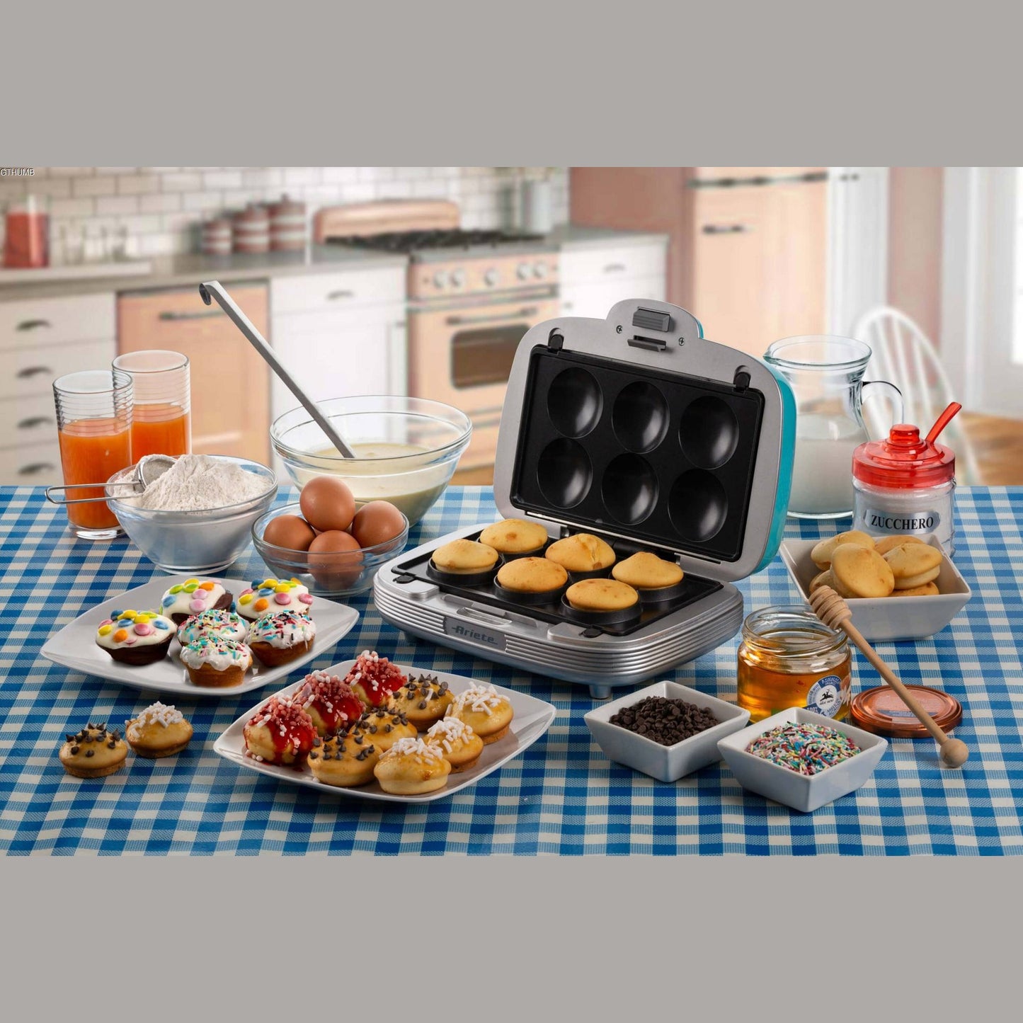 Sandwiches and cookies 3 in 1