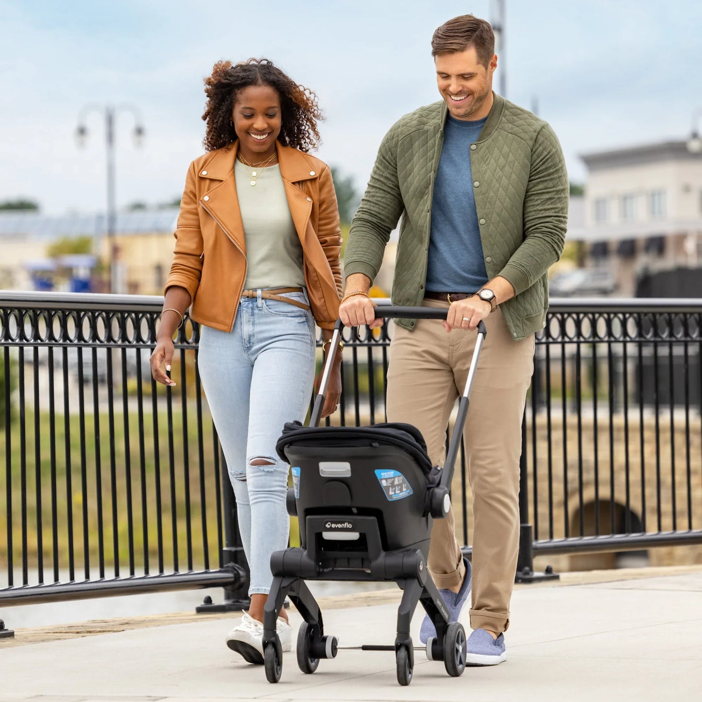 Evenflo Shyft Dualride Carseat + Stroller