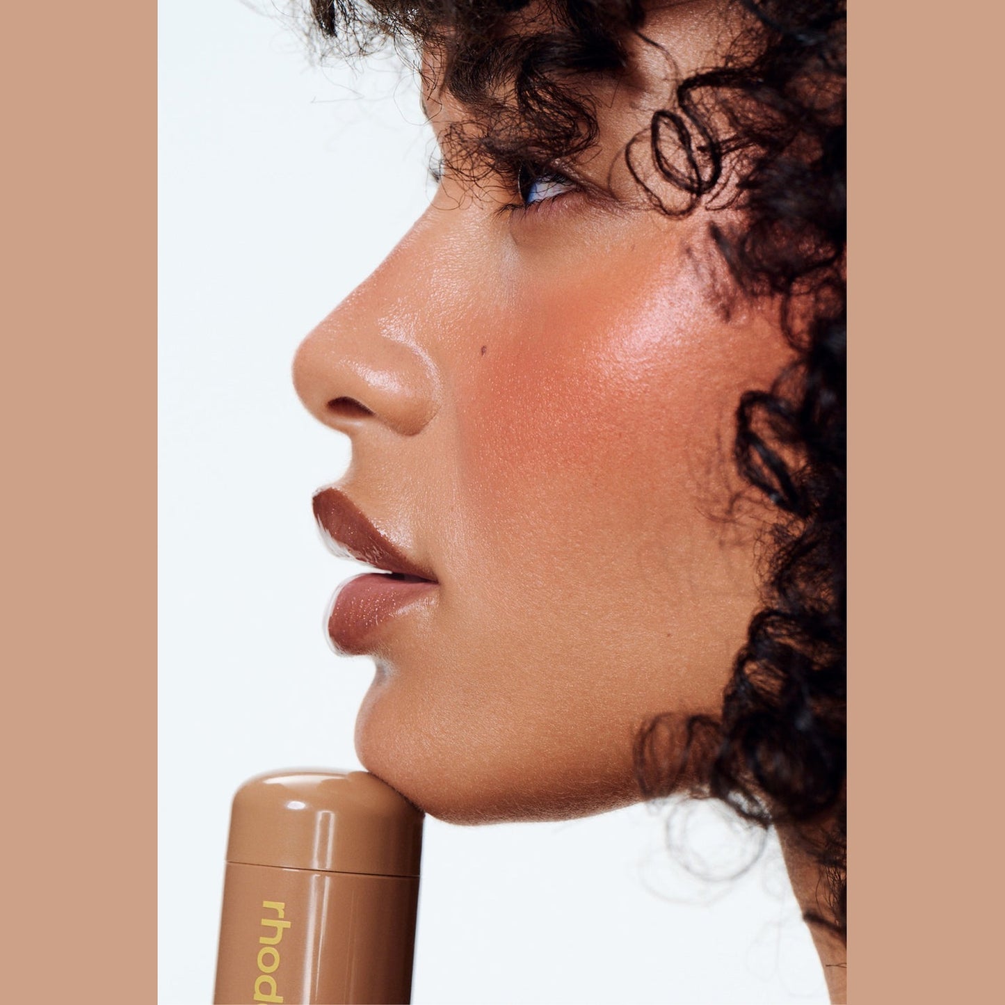 RHODE pocket blush The natural flush-Color:  sun soak -  spiced orange