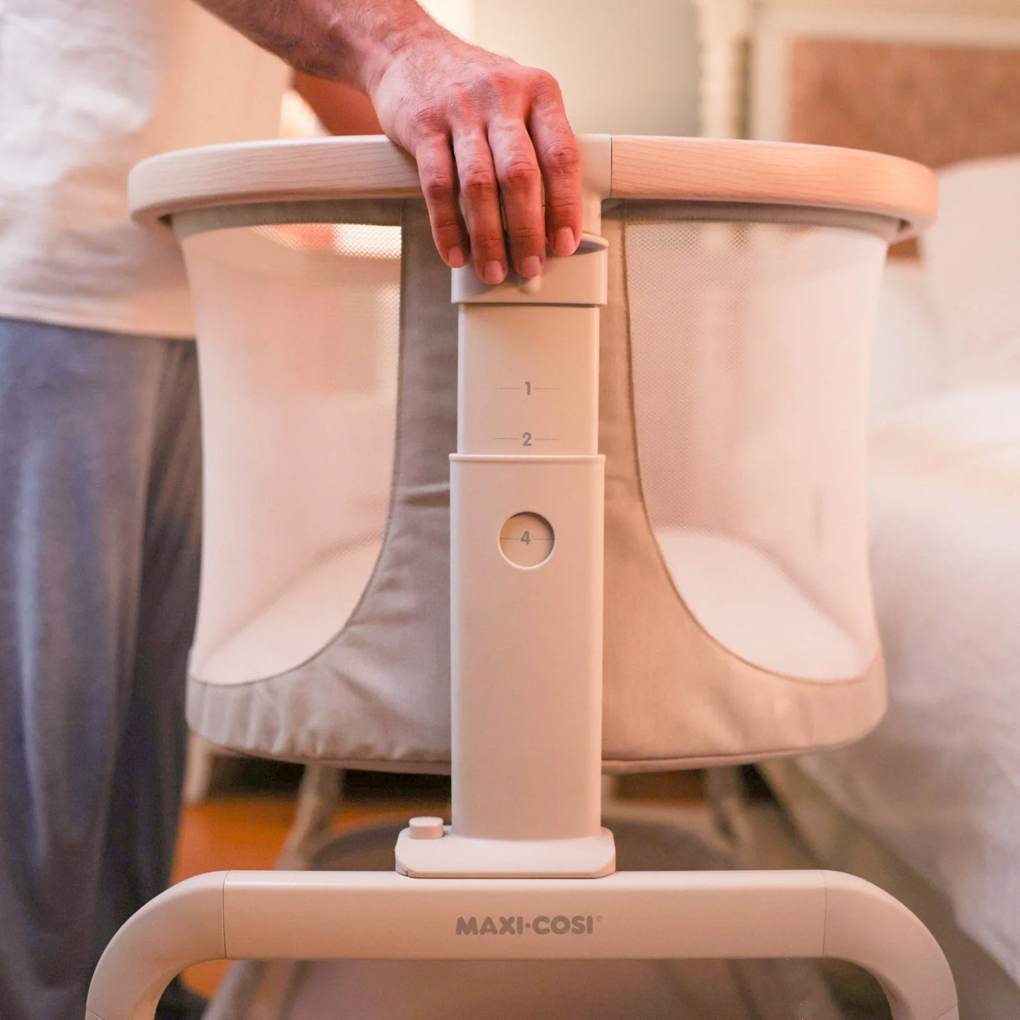 Maxi-Cosi - Iora Air Co-Sleeper Bedside - Classic Oat