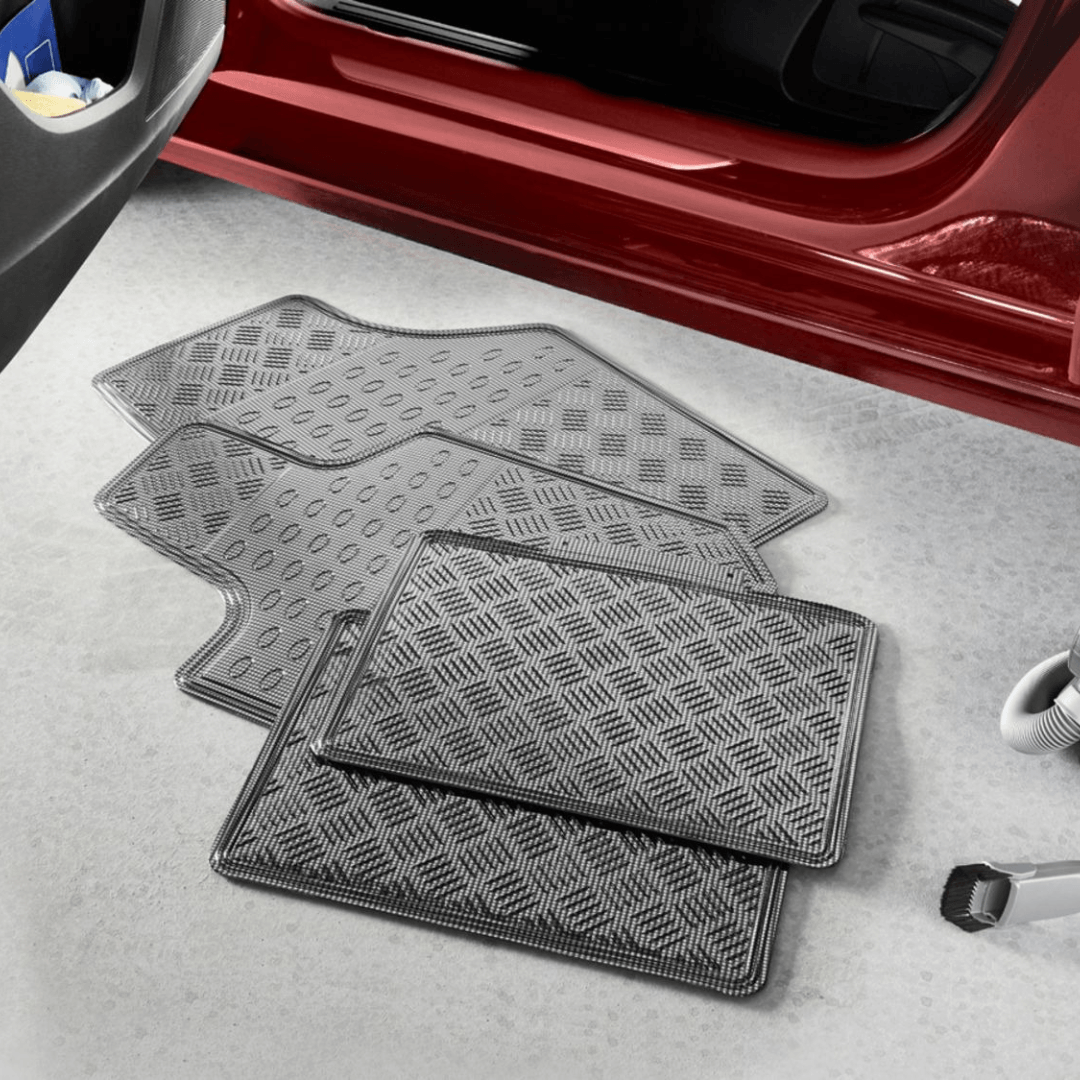 ULTIMATE SPEED CAR MAT SET OF 4 PIECES