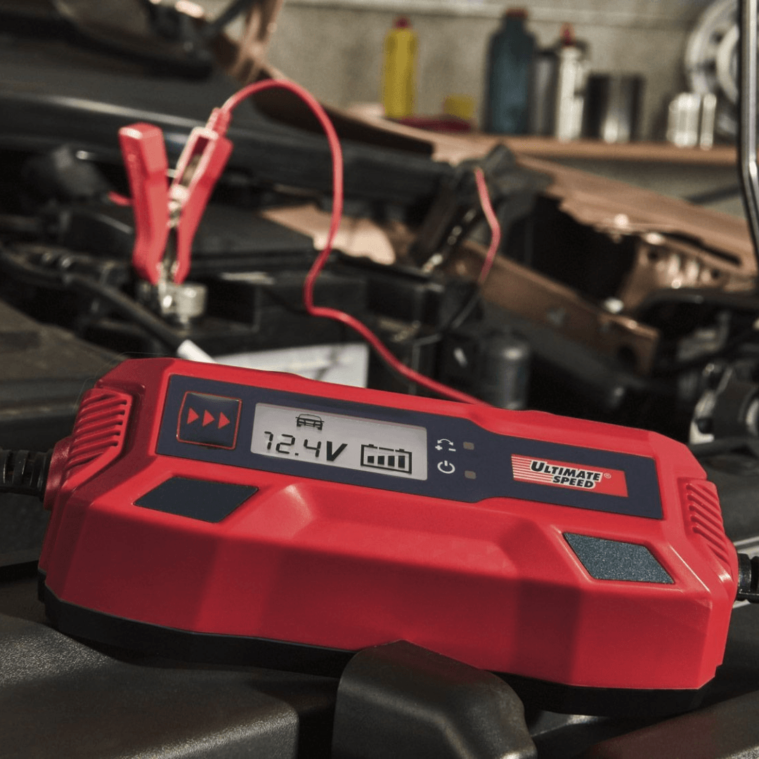 ULTIMATE SPEED® 3.8A, 6/12V Automotive Battery Charger
